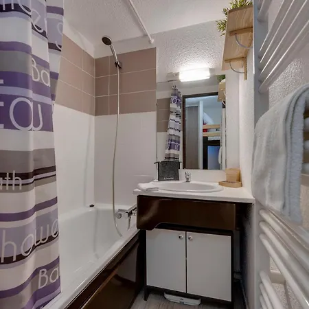 Appartamento Chaleureux Au Pied Des Pistes Avec Parking, 4 Couchages - Fr-1-690-30 *